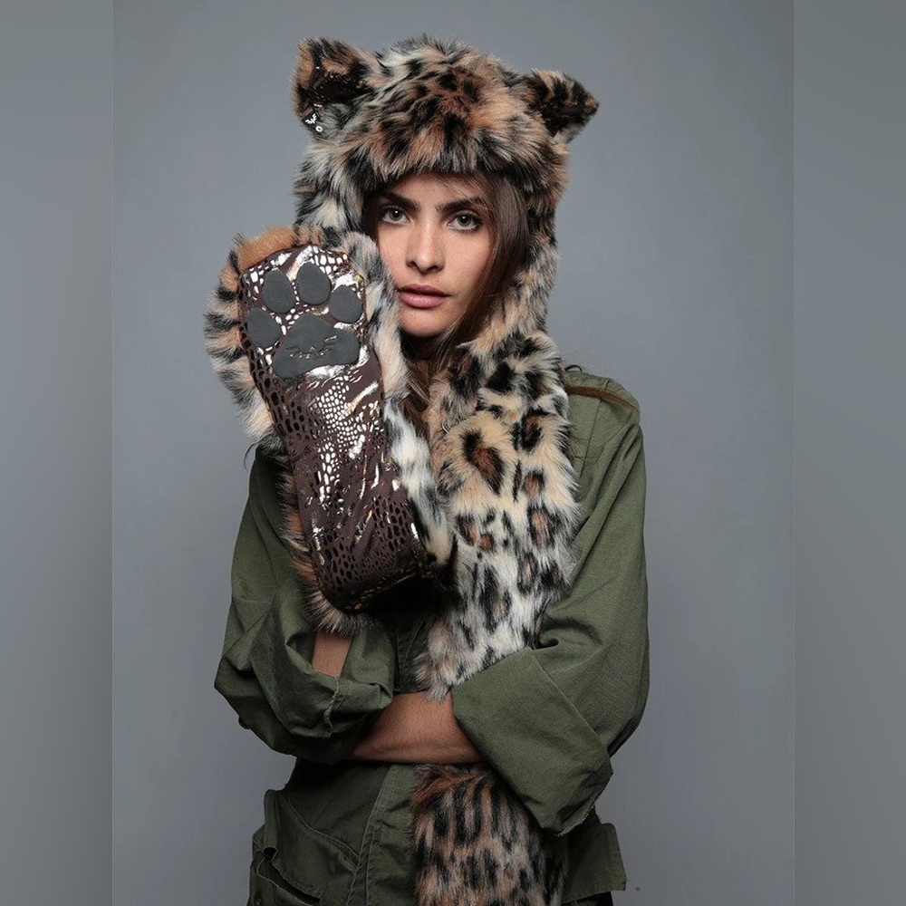 Collector’s Edition Leopard Snakeskin Spirithood NWOT